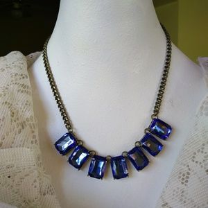 SOLD Beautiful chunky statnt choker/necklace was